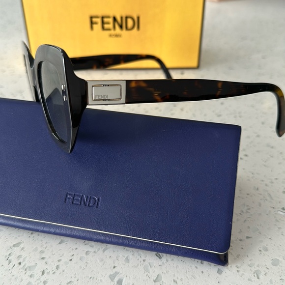 Fendi Accessories - Fendi Peekaboo Sunglasses